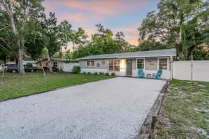 946 CHARLOTTE AVENUE, SARASOTA, FL 34237 Sold 08/08/25