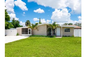 2416 EMORY AVENUE, BRADENTON, FL 34207 - MLS#MFRA4657276