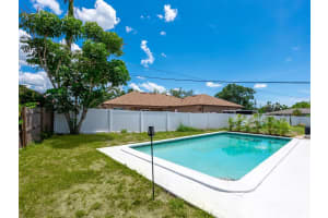 2416 EMORY AVENUE, BRADENTON, FL 34207 - MLS#MFRA4657276