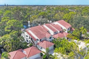 7674 FAIRWAY WOODS DRIVE, SARASOTA, FL 34238 - MLS#MFRA4657285
