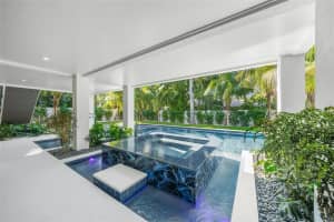 455 CLEVELAND DRIVE, SARASOTA, FL 34236 - MLS#MFRA4657290