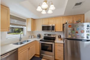 5068 RED OAK PLACE, BRADENTON, FL 34207 Sold 10/09/25