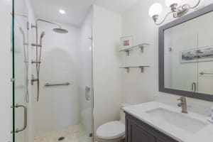 5068 RED OAK PLACE, BRADENTON, FL 34207 Sold 10/09/25