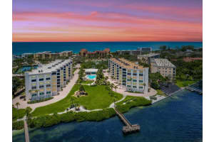 8701 Midnight Pass Rd #104, SARASOTA