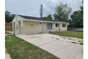 3526 SOUTHERN PARKWAY, BRADENTON, FL 34205 Sold 09/05/25