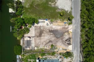 640 LYONS LANE, LONGBOAT KEY, FL 34228 - MLS#MFRA4657391