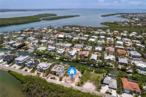 640 LYONS LANE, LONGBOAT KEY, FL 34228 - MLS#MFRA4657391