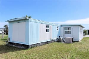5233 KENWOOD AVENUE, SARASOTA, FL 34234 - MLS#MFRA4657436