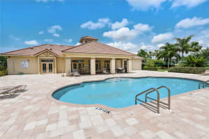 8323 BARTON FARMS BOULEVARD, SARASOTA, FL 34240 - MLS#MFRA4657513