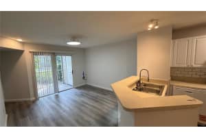 850 TAMIAMI TRAIL, SARASOTA, FL 34236 - MLS#MFRA4657516