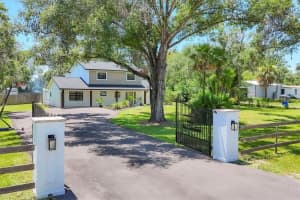 2503 W Lake Dr, WIMAUMA