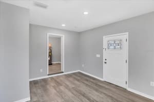 3327 KING BOULEVARD, SARASOTA, FL 34234 Sold 08/29/25