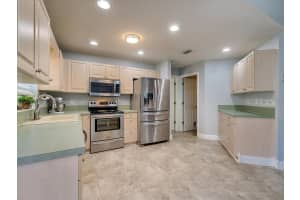 4644 BREEZY PINES BOULEVARD, SARASOTA, FL 34232 - MLS#MFRA4657586