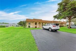3905 34TH AVENUE DRIVE, BRADENTON, FL 34205 - MLS#MFRA4657629