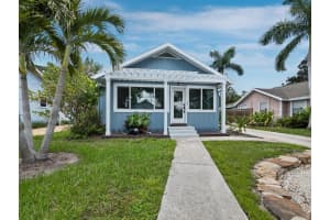 1744 Irving St, SARASOTA