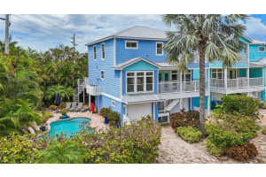 202 75TH STREET, HOLMES BEACH, FL 34217 - MLS#MFRA4657637