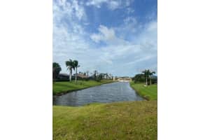 23 MEDALIST CIRCLE, ROTONDA WEST, FL 33947 - MLS#MFRA4657682
