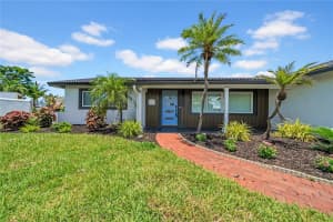 8001 13TH AVENUE, ST PETERSBURG, FL 33707 - MLS#MFRA4657686