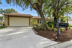 832 Harrowood Ct, SARASOTA