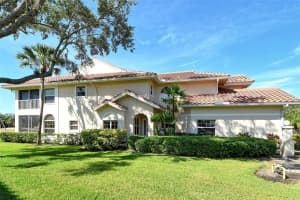 5598 GOLF POINTE DRIVE, SARASOTA, FL 34243 - MLS#MFRA4657753