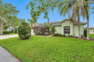 6016 FERNDELL STREET, BRADENTON, FL 34203 - MLS#MFRA4657770