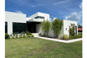 622 Bayshore Dr, OSPREY