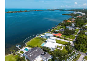 622 BAYSHORE DRIVE, OSPREY, FL 34229 Sold 12/08/25