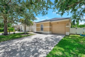 2446 28TH AVENUE, PALMETTO, FL 34221 Sold 08/28/25