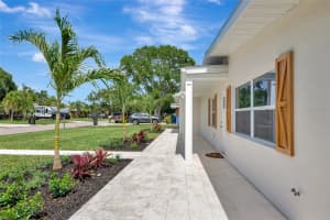 4515 19TH AVENUE, BRADENTON, FL 34209 Sold 08/29/25