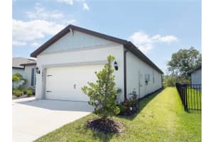 10011 LONGMEADOW AVENUE, PARRISH, FL 34219 - MLS#MFRA4657825