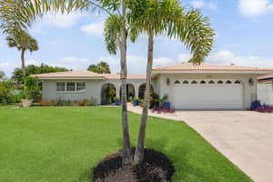 2405 Cardwell Way, SARASOTA