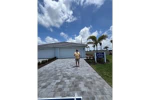 8057 Shore Lake Dr, ENGLEWOOD