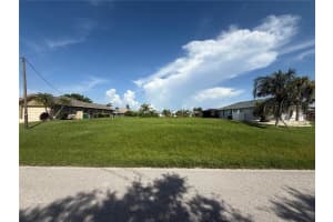 11 BUNKER CIRCLE, ROTONDA WEST, FL 33947 - MLS#MFRA4657906