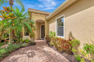 7314 WEXFORD COURT, LAKEWOOD RANCH, FL 34202 - MLS#MFRA4657926