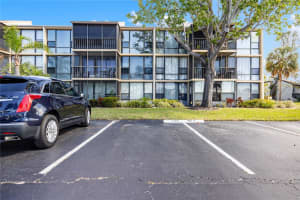 618 BIRD BAY DRIVE, VENICE, FL 34285 - MLS#MFRA4657958