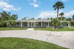 311 ISLAND CIRCLE, SARASOTA, FL 34242 - MLS#MFRA4657962