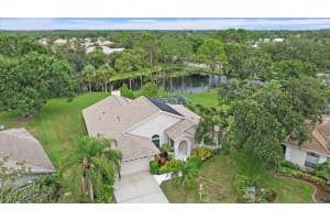 5850 Saddle Ct, SARASOTA
