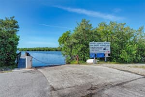 260 HILLVIEW RD, VENICE, FL 34293 - MLS#MFRA4657970