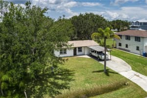 305 10TH STREET, RUSKIN, FL 33570 Sold 08/01/25