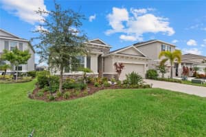 5313 HALEWOOD COURT, LAKEWOOD RANCH, FL 34211 - MLS#MFRA4658019