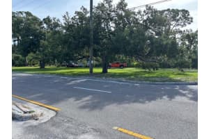SWIFT RD, SARASOTA, FL 34231 - MLS#MFRA4658042