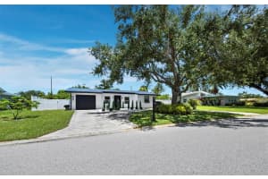 3439 FAIR OAKS PLACE, SARASOTA, FL 34239 - MLS#MFRA4658076