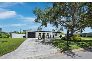 3439 FAIR OAKS PLACE, SARASOTA, FL 34239 - MLS#MFRA4658076