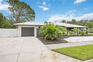 2105 HIBISCUS STREET, SARASOTA, FL 34239 - MLS#MFRA4658077