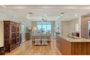 1350 MAIN STREET, SARASOTA, FL 34236 Sold 08/05/25