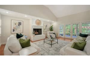 4378 OAK VIEW DRIVE, SARASOTA, FL 34232 Sold 08/05/25