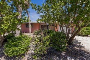 212 71ST STREET, HOLMES BEACH, FL 34217 Sold 09/02/25