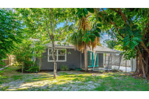 1053 40th St, SARASOTA