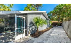 1053 40TH STREET, SARASOTA, FL 34234 - MLS#MFRA4658186