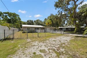 1013 CRONLEY PLACE, SARASOTA, FL 34237 - MLS#MFRA4658221